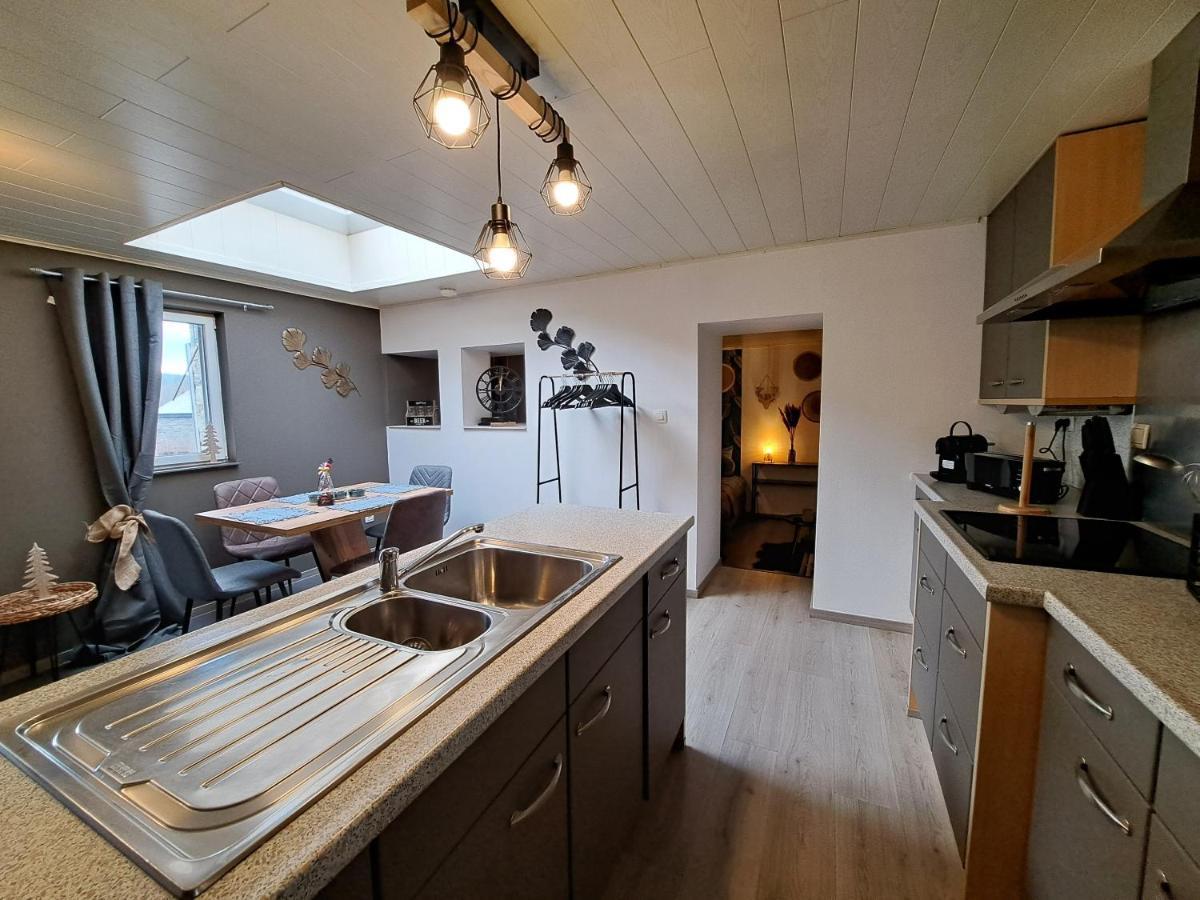 Apartamento Aux Champs Des Cloches Houffalize Exterior foto